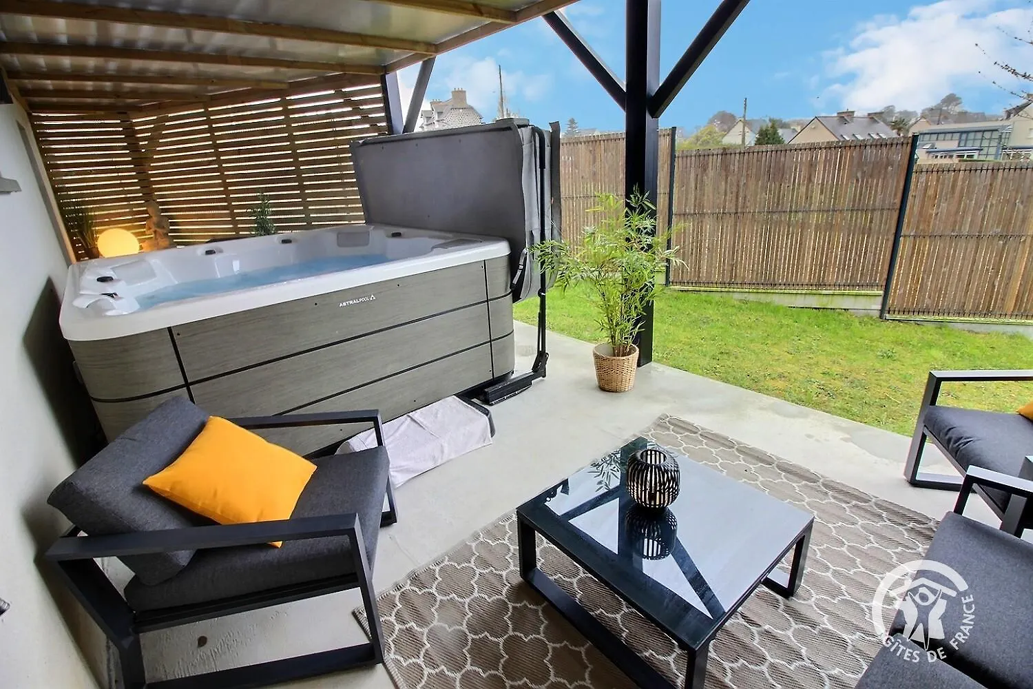 La Maison Du Valais Saint-Brieuc Holiday home